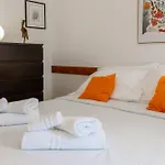 Da Tiffany - 90m2 In Centro Con Garage Box E Wi-fi Gratuito, Primo Piano Con Ascensore * Gorizia