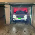Da Tiffany - 90m2 In Centro Con Garage Box E Wi-fi Gratuito, Primo Piano Con Ascensore