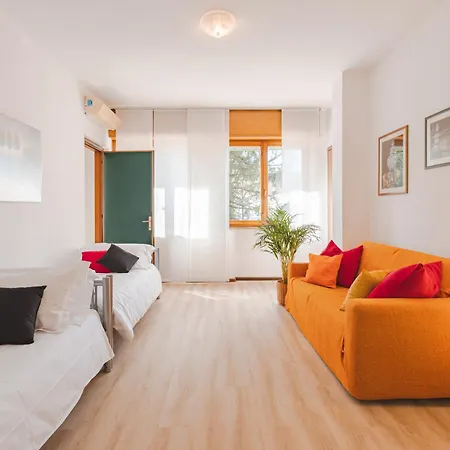 公寓 Da Tiffany - Soggiorna In Centro A Con Garage Box E Ascensore *