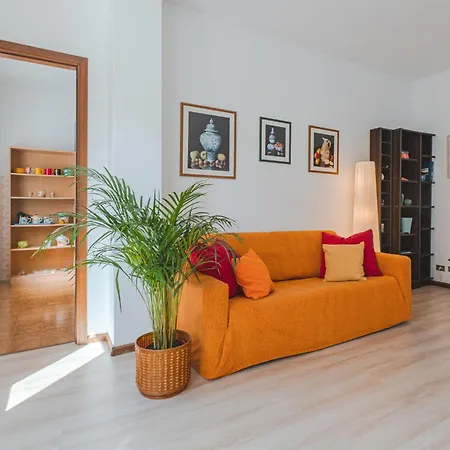 アパート Da Tiffany - Soggiorna In Centro A Con Garage Box E Ascensore ゴリツィア