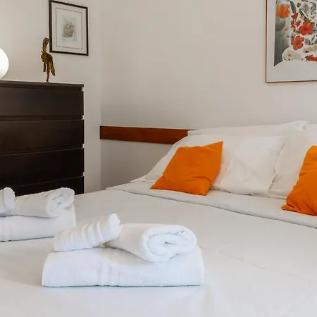 Da Tiffany - Soggiorna In Centro A Con Garage Box E Ascensore * ゴリツィア